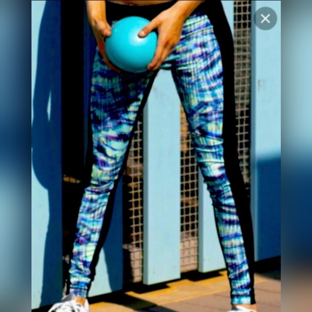 Cynthia Rowley Womens Activewear Leggings - Kaleidoscope print XS